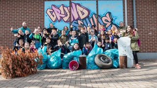 Kinder und Jugendliche aus dem Projekt Clean Up