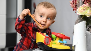 Liam in der Nestwärme